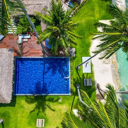 Nasara Resort Mentawai Tua Pejat Exterior foto