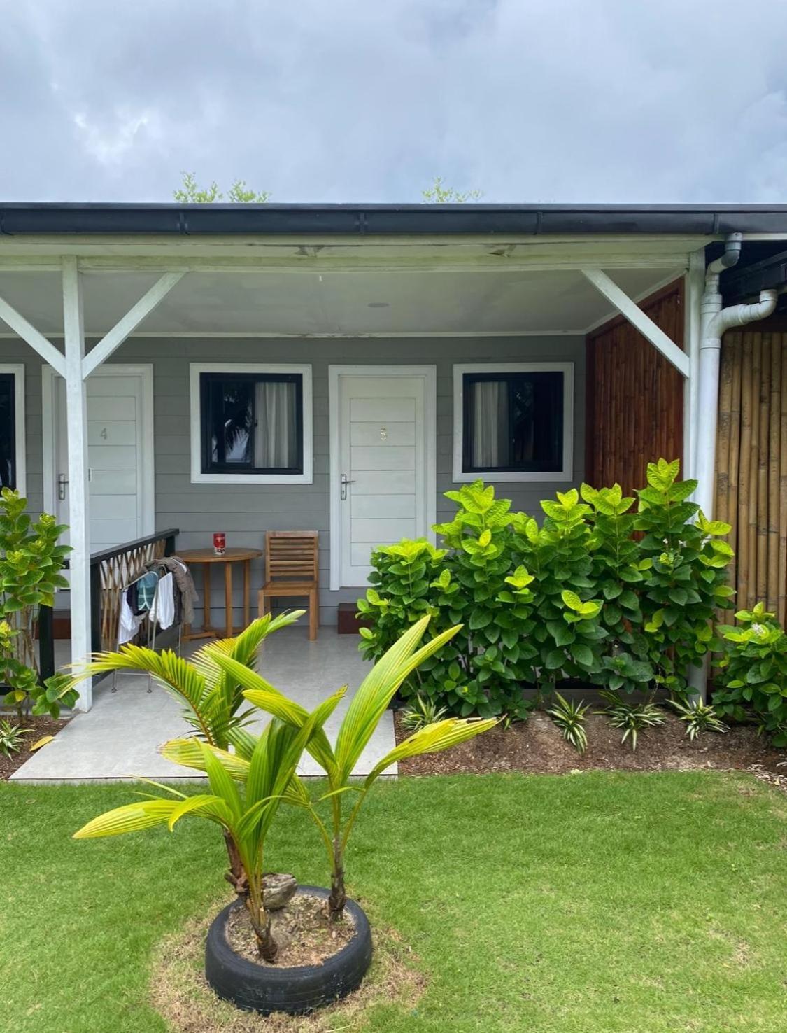 Nasara Resort Mentawai Tua Pejat Exterior foto